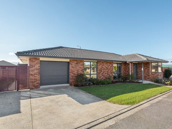 Ideal investment, first home buyers or downsizers