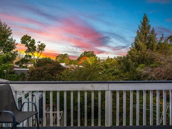 Big Freehold Land. Huge Rumpus. Serious Value.