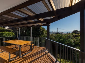 Walk in and Relax Family Home