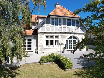 Image 1 of 48
