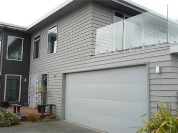 Image 1 of 8