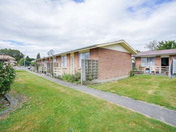 12 Units - One Incredible Investment Opportunity