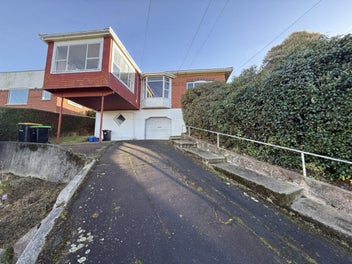 Image 1 of 20