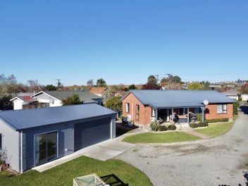 Image 1 of 21