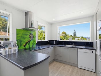 Affordable living on 1108m2