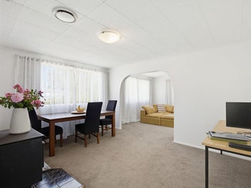 Affordable living on 1108m2