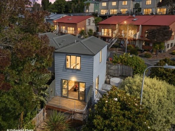 PERFECT FIRST HOME NEXT TO A PARK!