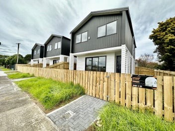 Image 1 of 20