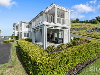 Coastal Ease with Elevated Ocean Views