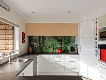 Fabulous Whataupoko family living - must be SOLD!