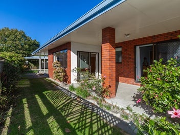 Estate Sale - Big Home, Prime EIT Location