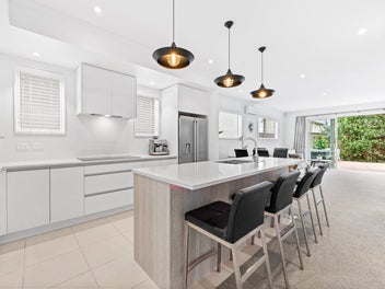Standalone Supercharged Jalcon Family Home!