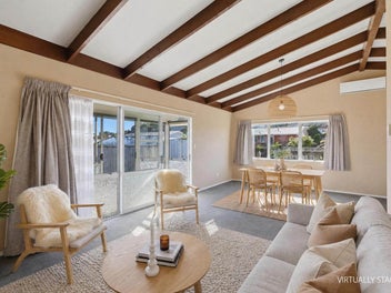 NEST OR INVEST - RELAXED & SUNNY - GREAT BUYING
