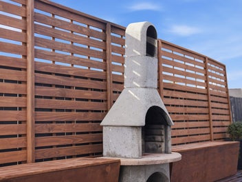 Family Living with Ultimate Outdoor Entertaining