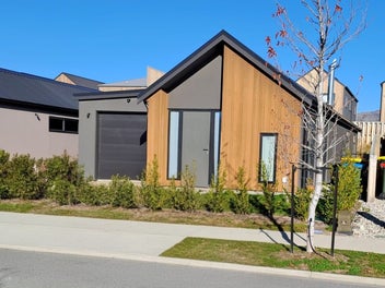 Image 1 of 20
