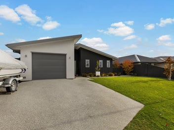 Lifestyle, Warmth & Location in...