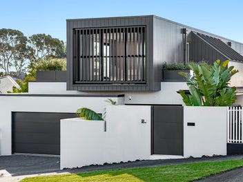 A Masterclass in Contemporary Design