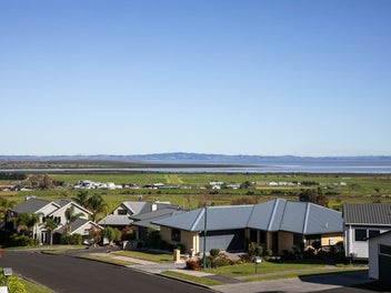 Outstanding Views, Easy Living, Great Value