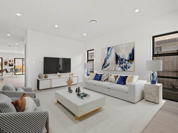 Brand-New Beachside Family Living