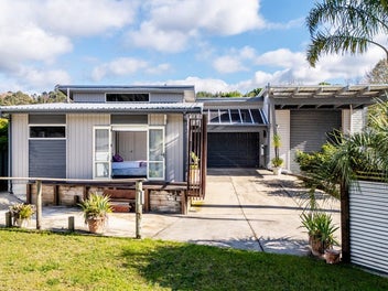 Must Be Sold - Vacant & Ready Now