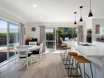 Beachside Ease with Modern Comfort