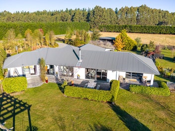 Owners Downsizing - Enjoy their hard work now!