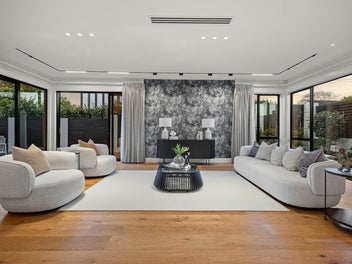 Modern Luxury in Prestigious Remuera