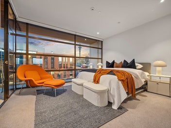 Sunrise to Sunset - A Timeless Urban Sanctuary
