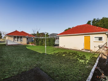 Opportunity Awaits On A Generous Freehold Section