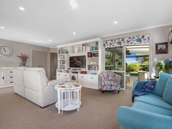 Relaxed Living with Country Garden Feel