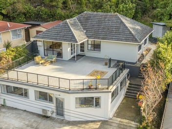 The complete package in Sunny Grove