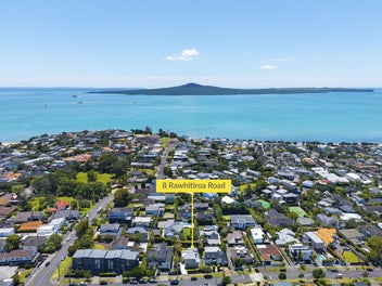 BAYS FAMILY LIVING - VIEWS, SPACE, LOCATION