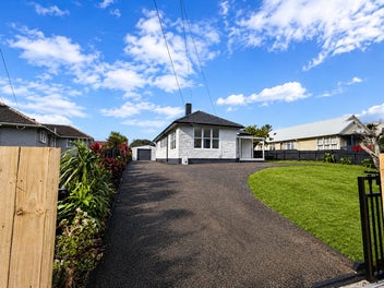 Fully Renovated With a Luxury Cabin