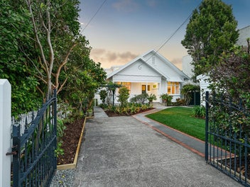 Sensational Views & Inspiring Renovation
