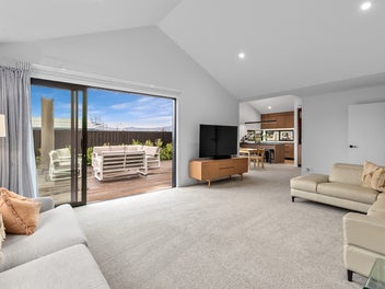 Luxury living near the slopes