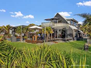 Absolute Beachfront. Uncompromising Views.