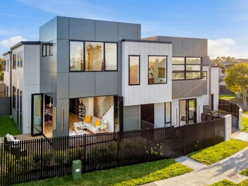 23 Sorrel Crescent: Light, Space & Modern Elegance