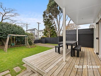 Golden Triangle Gem with Sun, Space & Flexibility