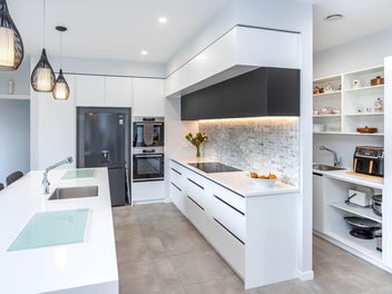 Award-Winning Luxury with Views to the Ranges