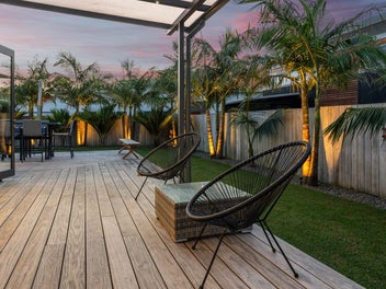 Your Tropical Haven in the Heart of the Heads