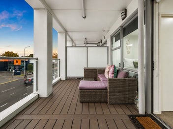 Sunset Views and City Fringe Style