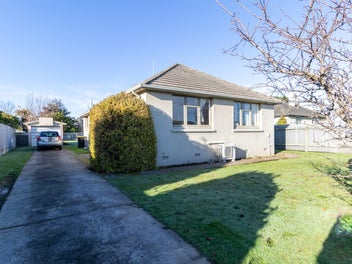 Image 1 of 8