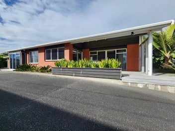 Image 1 of 23