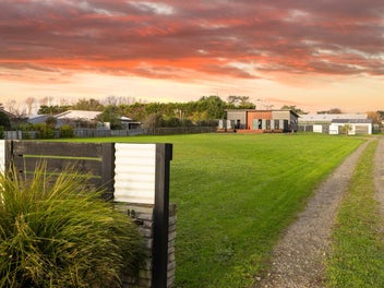 Foxton Home, Two Sleepouts & Subdivision Potential