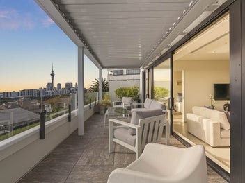 City-Fringe Prestige