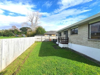 Renovate & Refresh! Position Perfect!