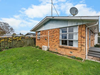 Private, Sunny, Fenced Lawn Area & Fruit Trees