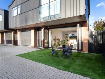 A Private Family Retreat in a Prime Location
