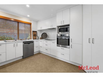 The Perfect Blend of Family Living & Elegance