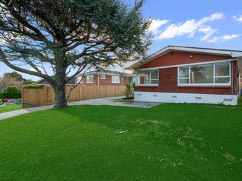Fully Renovated Brick & Tile in Hill Park